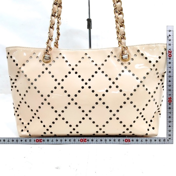Chanel Tote Beige Patent leather - Picture 2 of 9